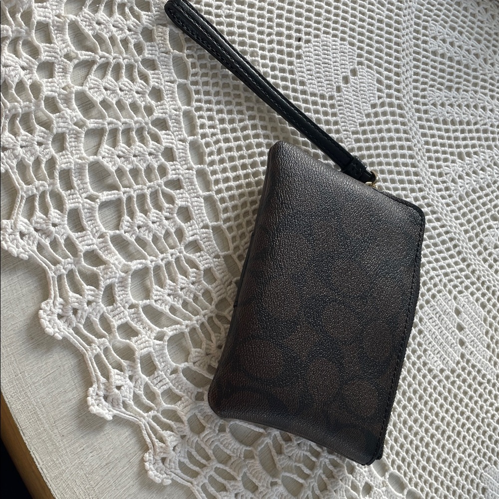 Coach Signature Black and Brown Wristlet (pre-owned, like new) - Picture 5 of 10